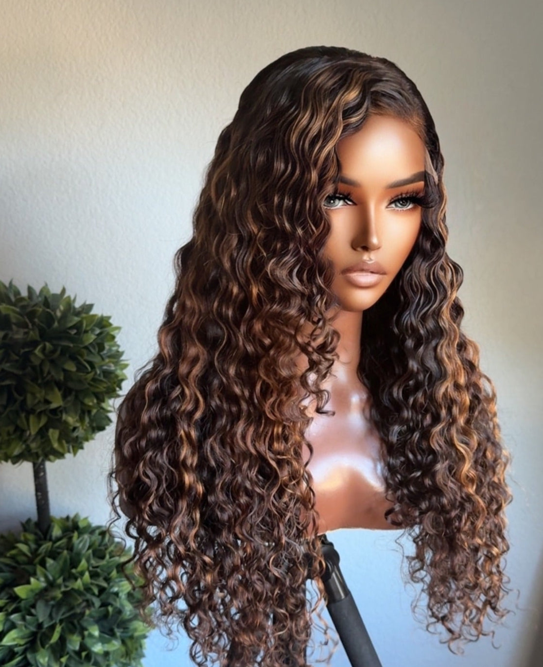 "Miranda"  Brown w Chunky Honey Blonde Highlighted Water Wavy Lace Wig