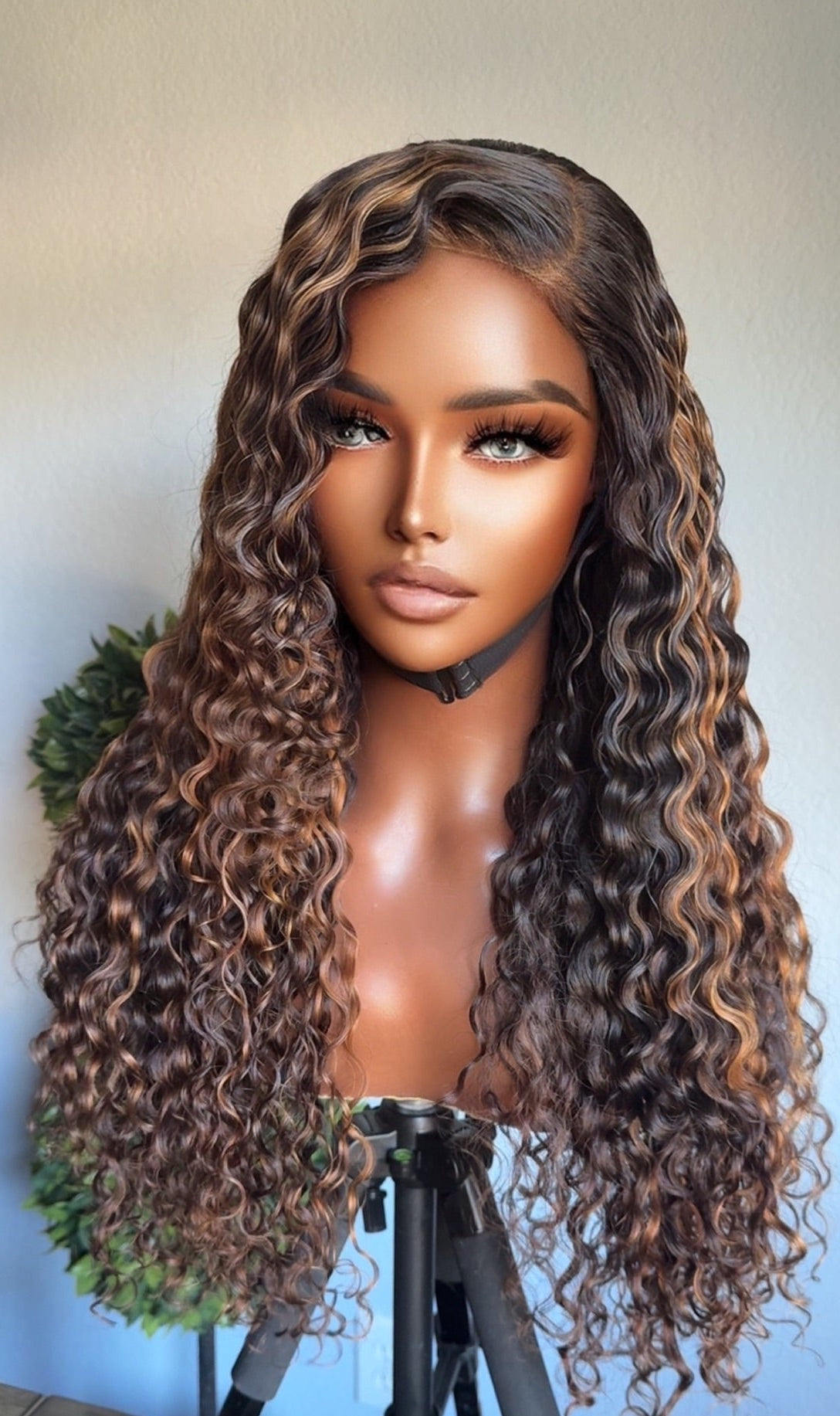 "Miranda"  Brown w Chunky Honey Blonde Highlighted Water Wavy Lace Wig