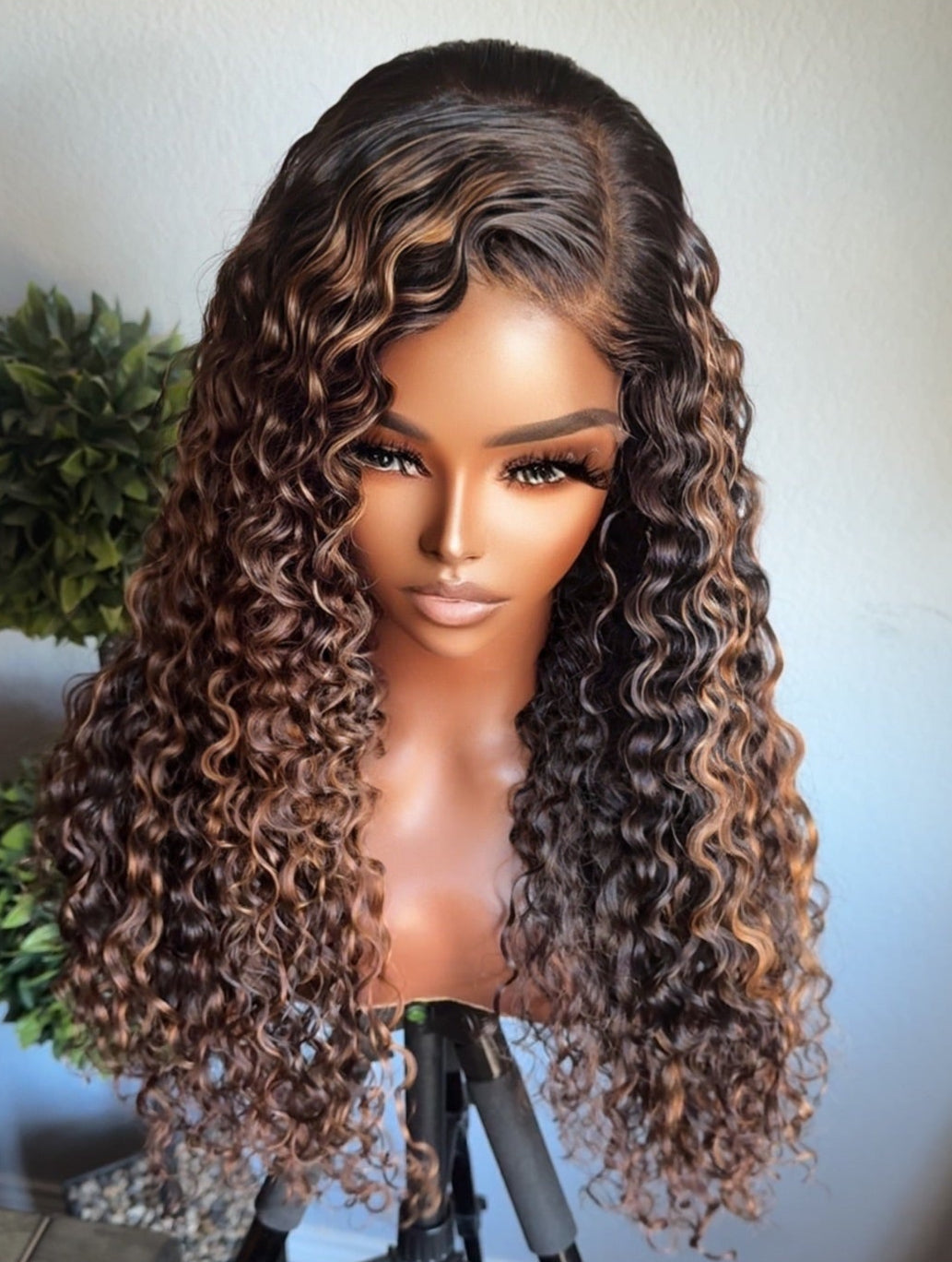 "Miranda"  Brown w Chunky Honey Blonde Highlighted Water Wavy Lace Wig