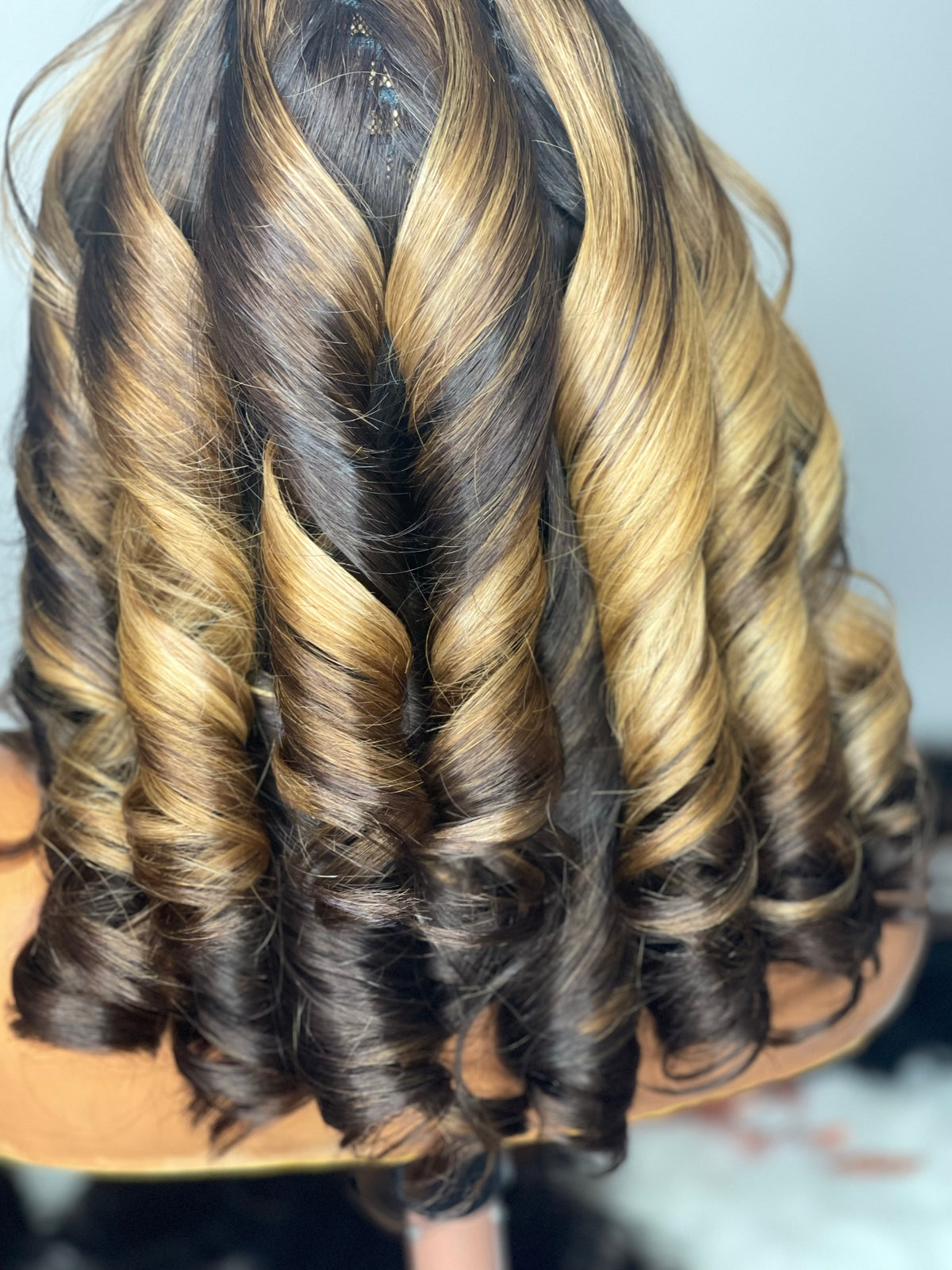 "Lotus" CAMBODIAN Honey Blonde Highlight GLUELESS Lace Wig