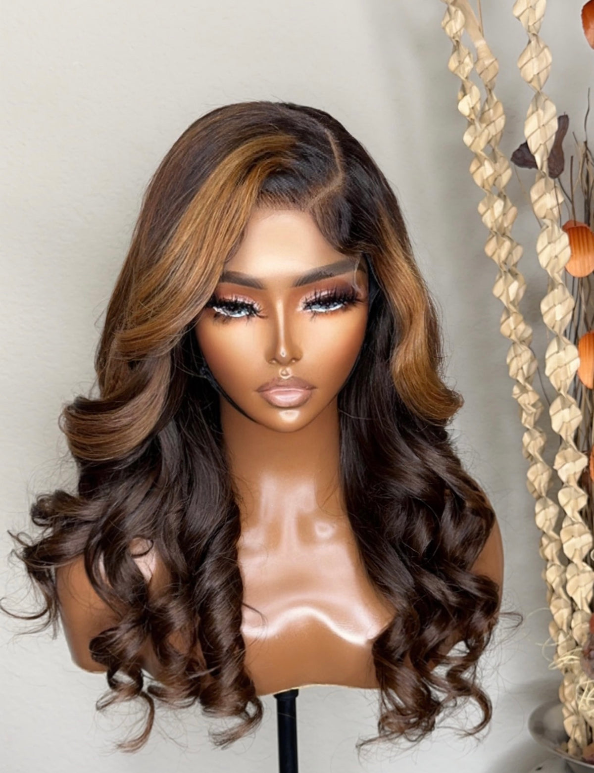 Two-Tone Chocolate Thunder Luxury Deep Layered GLUELESS HD Lace Wig