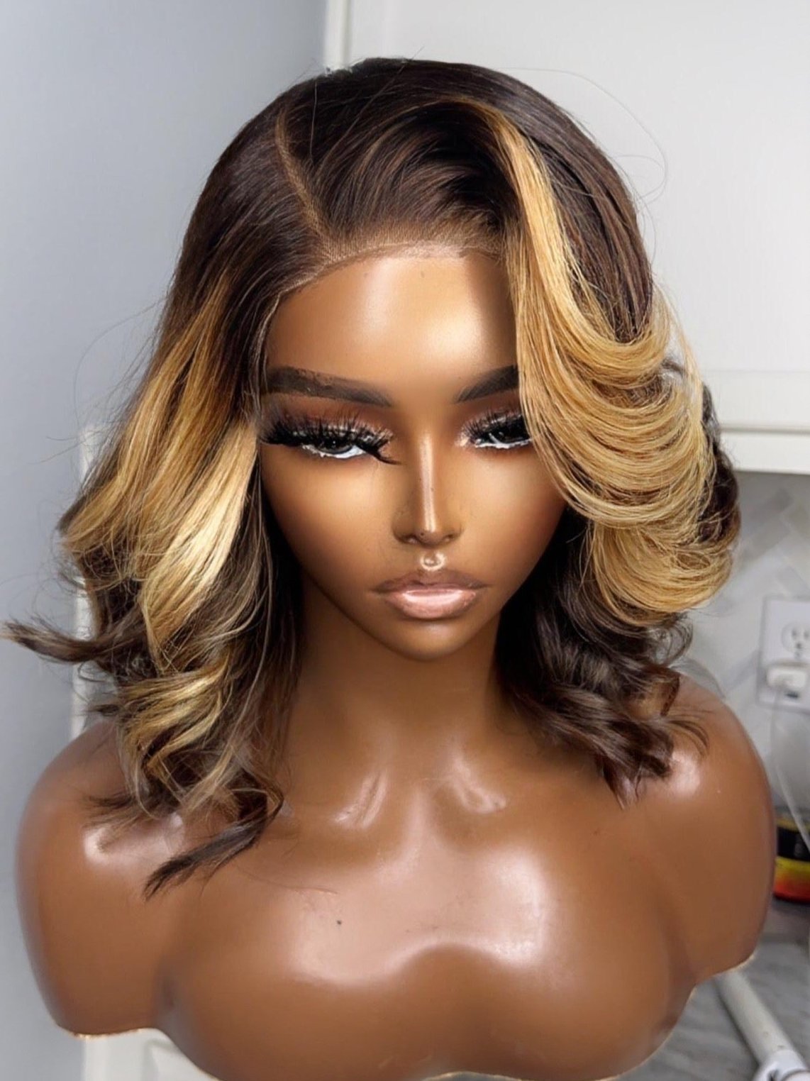 "Brandi" Peek-a-Boo Blonde Ombre Glueless HD Lace (5x5) Bob Wig